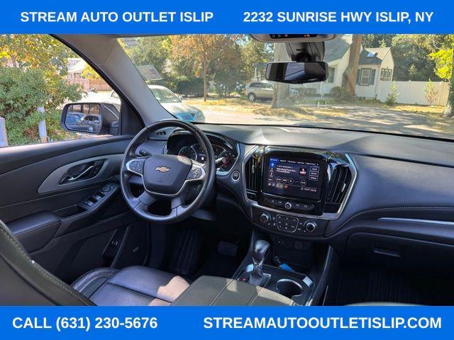 used 2021 Chevrolet Traverse car, priced at $25,587