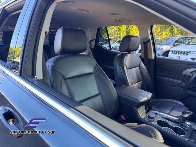 used 2021 Chevrolet Traverse car, priced at $25,695