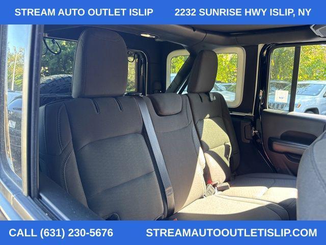 used 2019 Jeep Wrangler Unlimited car, priced at $22,990