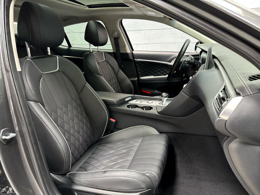 used 2021 Genesis G70 car, priced at $28,995