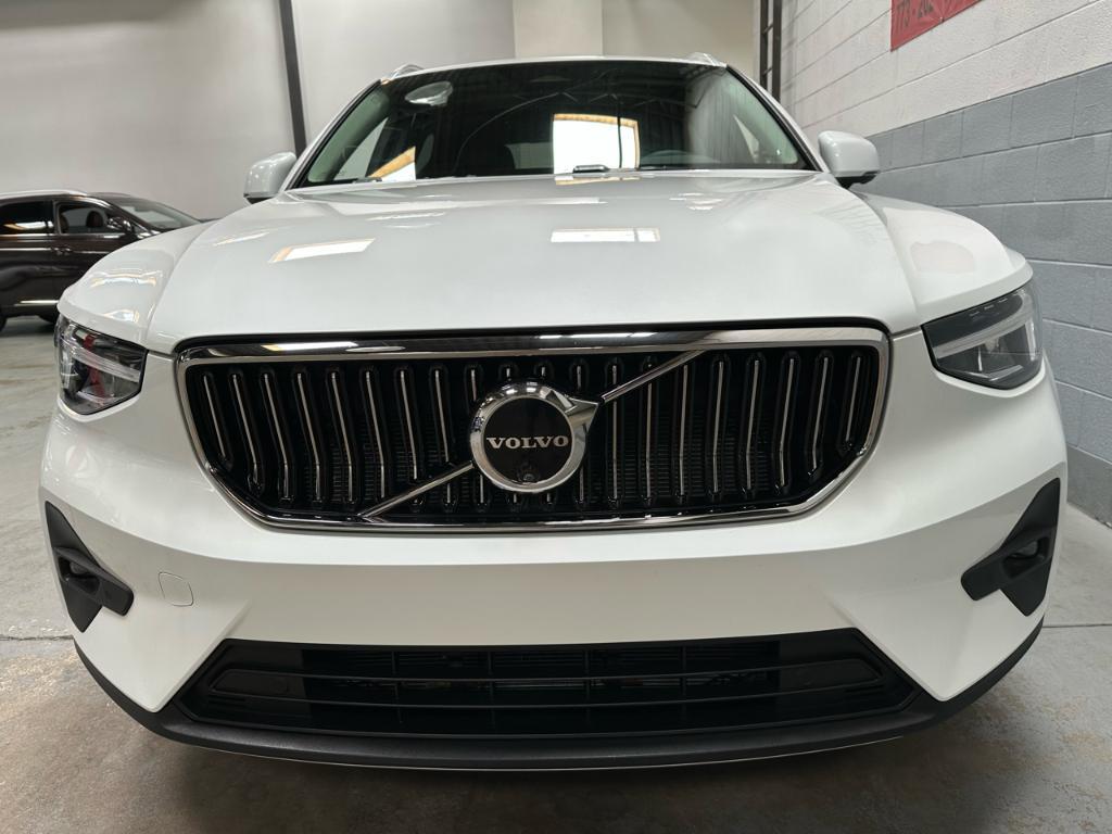 used 2024 Volvo XC40 car, priced at $32,995