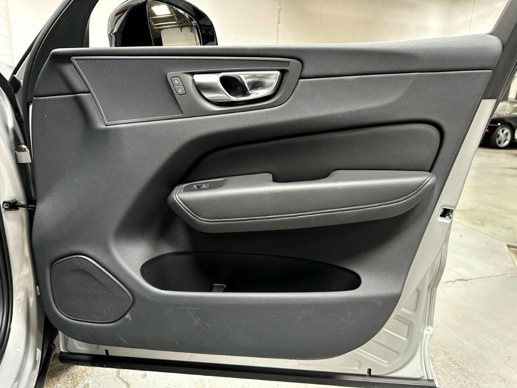 used 2023 Volvo XC60 car, priced at $35,995