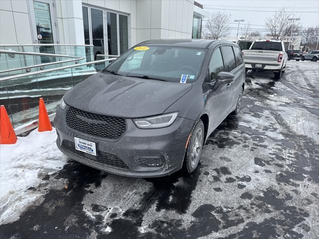 used 2022 Chrysler Pacifica Hybrid car, priced at $30,933