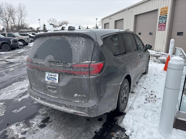 used 2022 Chrysler Pacifica Hybrid car, priced at $30,933