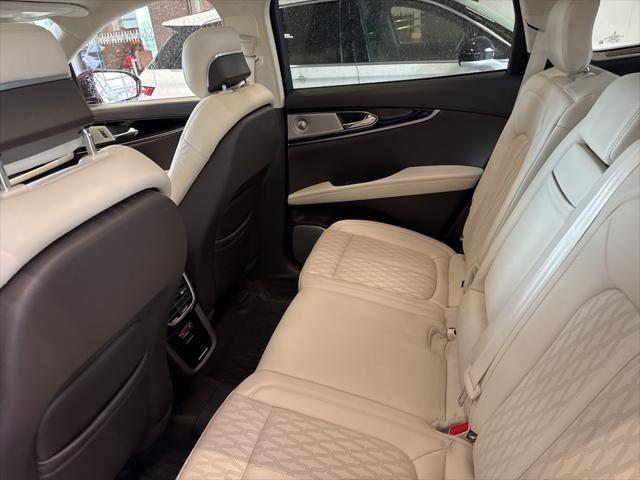 used 2022 Lincoln Nautilus car, priced at $43,126