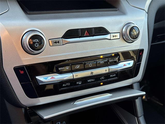 used 2022 Ford Explorer car, priced at $25,200