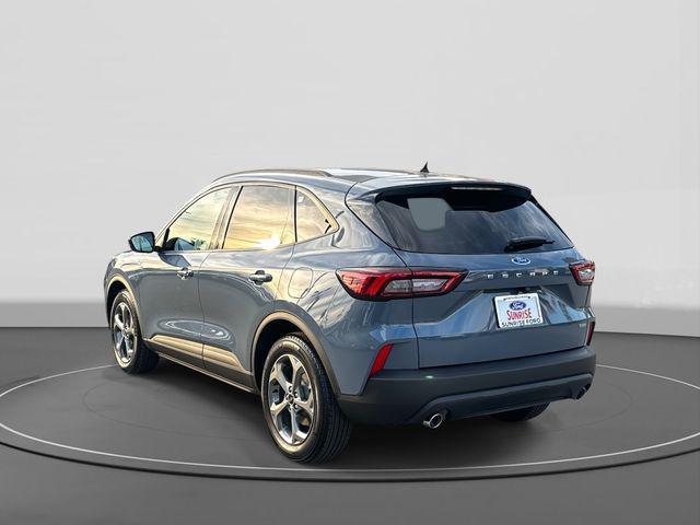 used 2025 Ford Escape car, priced at $29,900