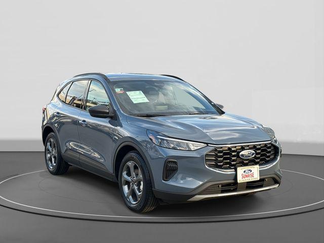 used 2025 Ford Escape car, priced at $29,900