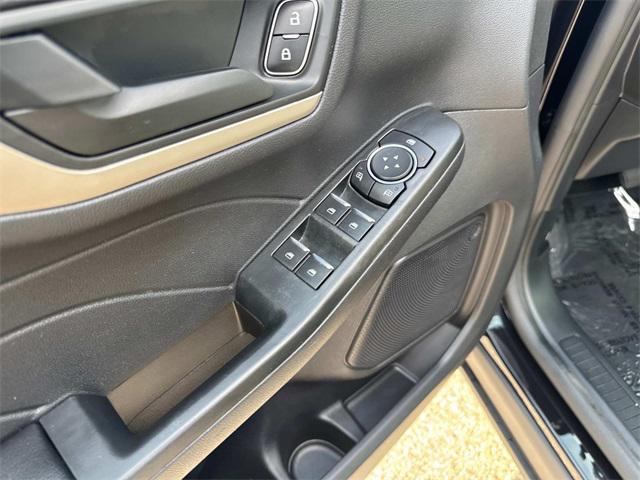 used 2022 Ford Escape car, priced at $19,000