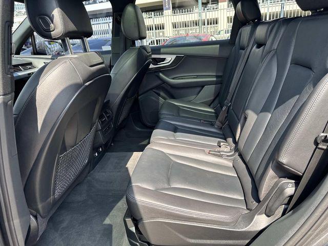 used 2019 Audi Q7 car, priced at $17,500