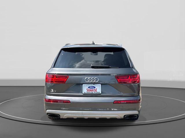 used 2019 Audi Q7 car, priced at $17,500