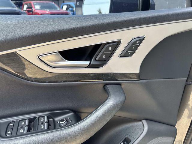 used 2019 Audi Q7 car, priced at $17,500