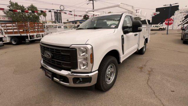 new 2025 Ford F-250 car, priced at $62,500