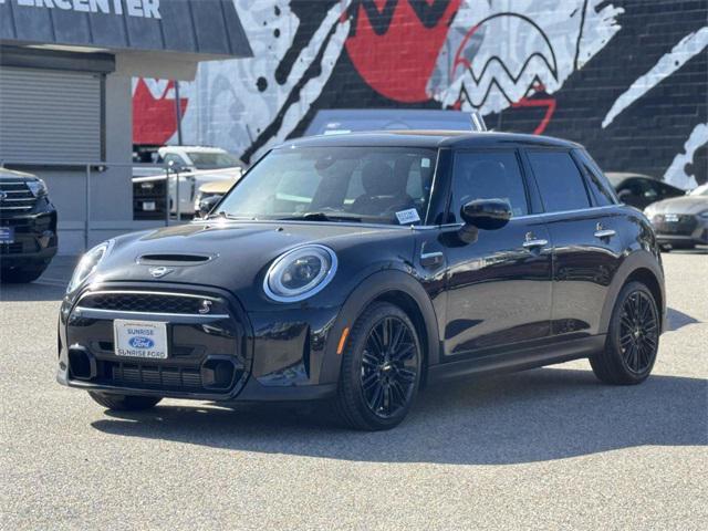 used 2023 MINI Hardtop car, priced at $24,300