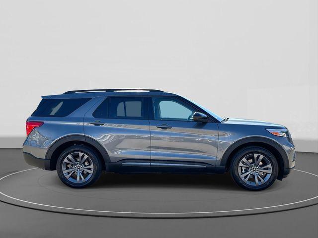 used 2022 Ford Explorer car, priced at $26,000