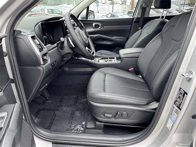 used 2022 Kia Sorento Hybrid car, priced at $22,900