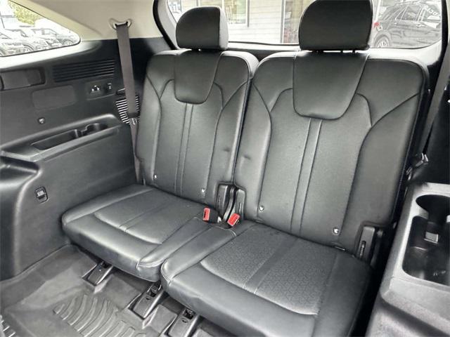 used 2022 Kia Sorento Hybrid car, priced at $22,900