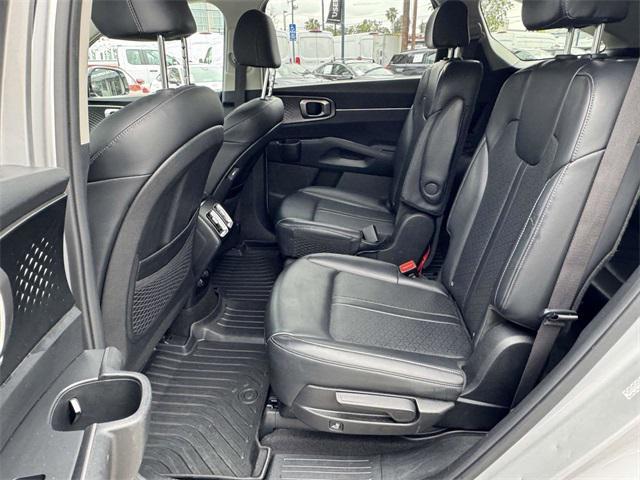used 2022 Kia Sorento Hybrid car, priced at $22,900