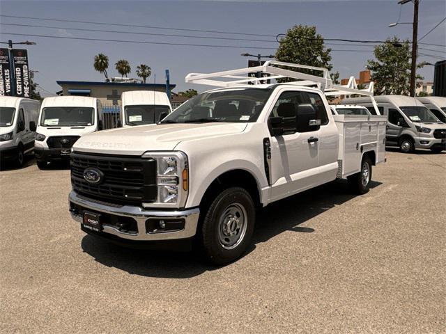 new 2025 Ford F-250 car, priced at $62,914