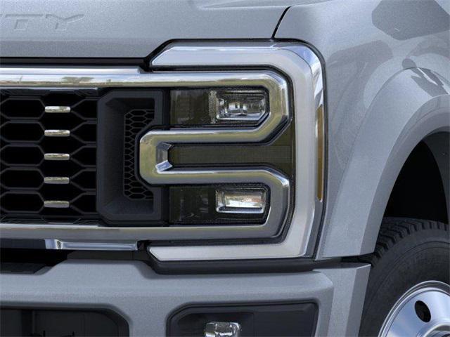 new 2025 Ford F-450 car, priced at $106,330