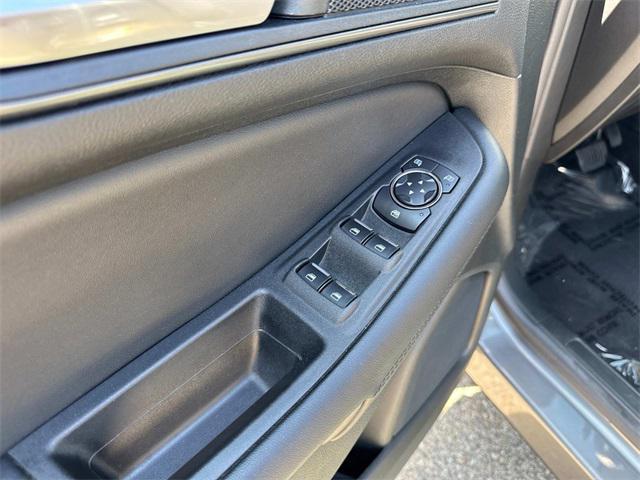 used 2022 Ford Edge car, priced at $21,600