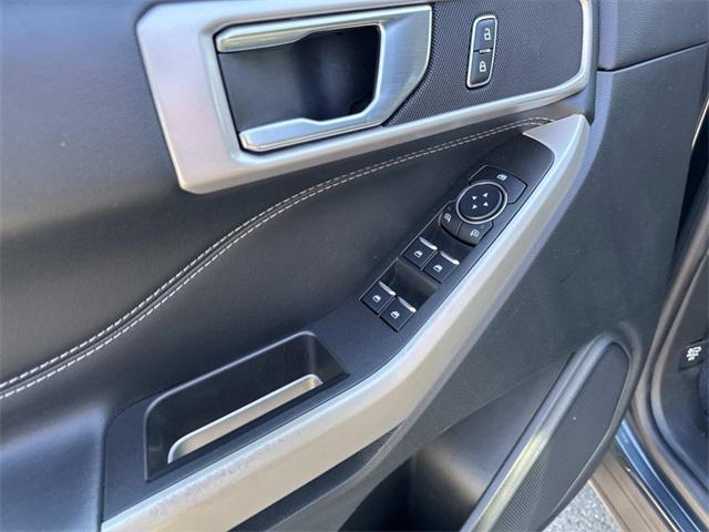 used 2022 Ford Explorer car, priced at $27,000