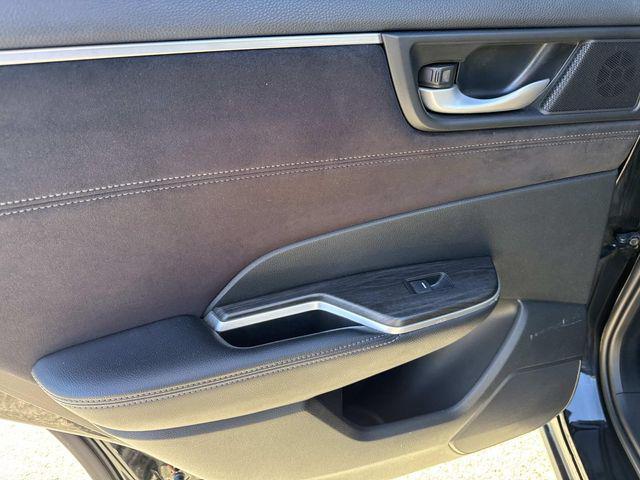 used 2019 Honda Clarity Plug-In Hybrid car, priced at $16,900