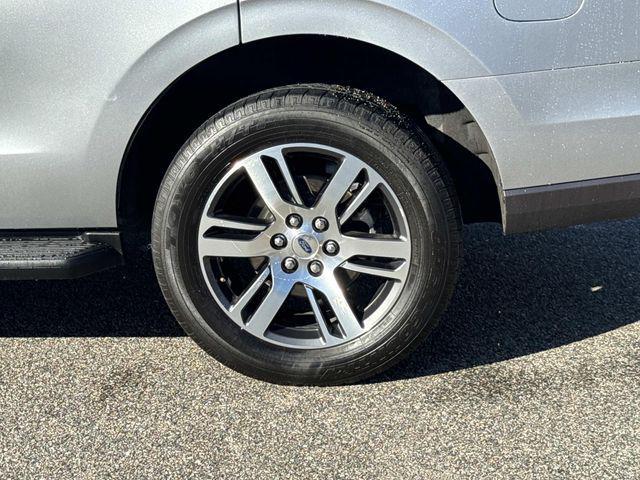 used 2023 Ford Expedition car, priced at $46,600