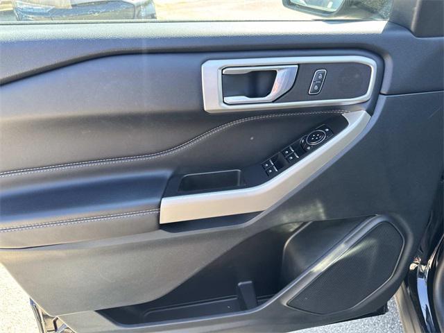 used 2022 Ford Explorer car, priced at $27,600