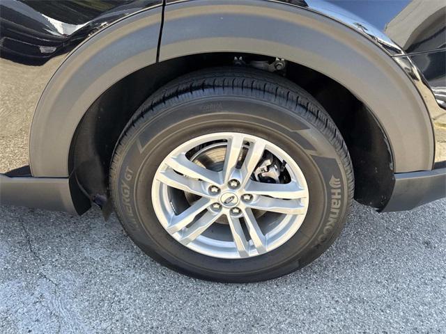 used 2022 Ford Explorer car, priced at $27,600