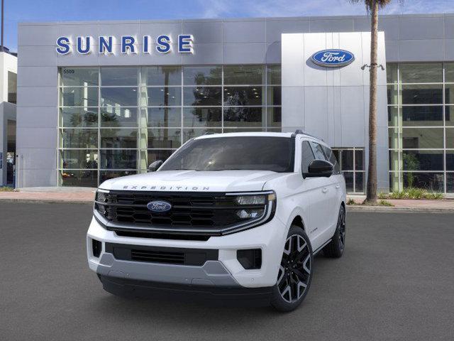 new 2025 Ford Expedition car, priced at $90,990