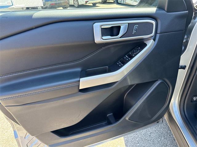 used 2022 Ford Explorer car, priced at $27,300