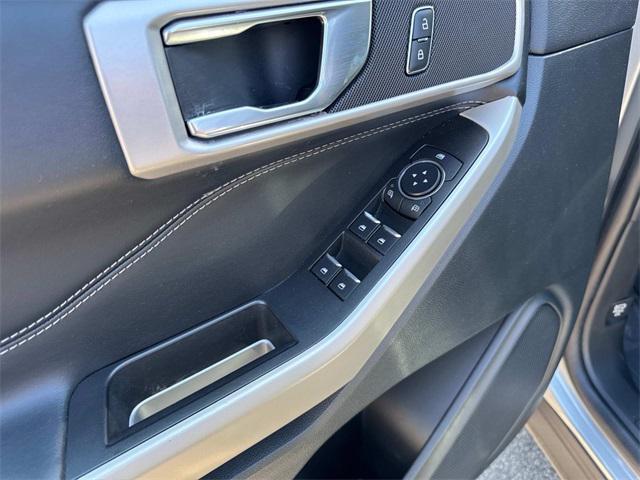 used 2022 Ford Explorer car, priced at $27,300