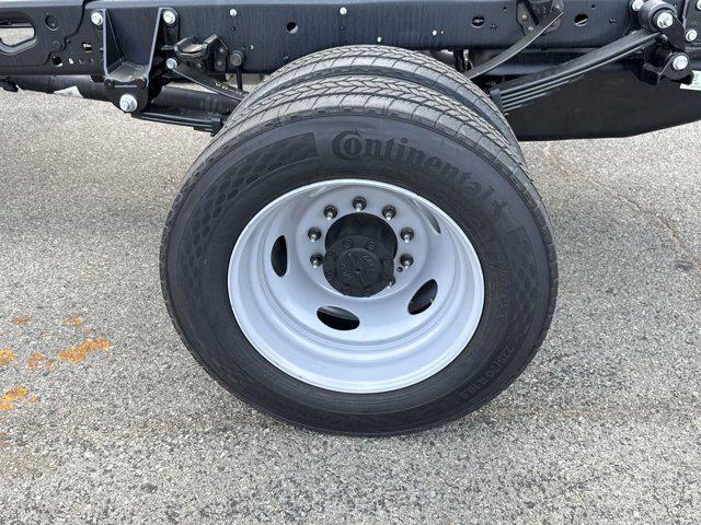 new 2024 Ford F-450 car, priced at $68,210