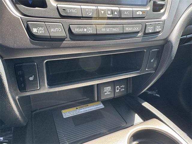 used 2022 Honda Pilot car, priced at $31,800