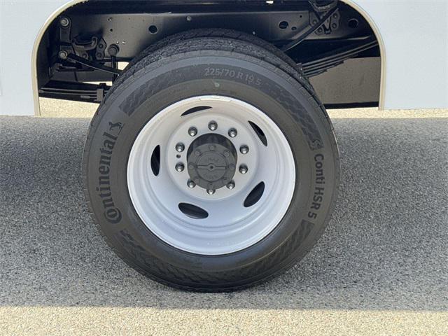 new 2024 Ford F-450 car, priced at $73,495