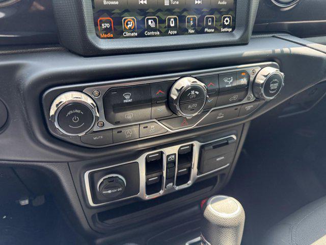 used 2022 Jeep Gladiator car, priced at $28,400
