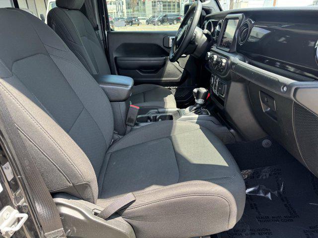 used 2022 Jeep Gladiator car, priced at $28,400