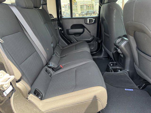 used 2022 Jeep Gladiator car, priced at $28,400