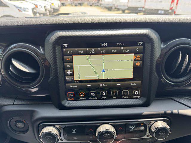 used 2022 Jeep Gladiator car, priced at $28,400
