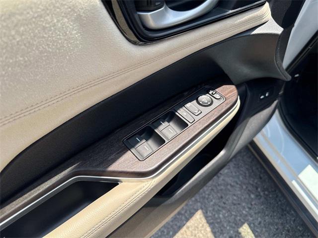 used 2019 Honda Clarity Plug-In Hybrid car, priced at $23,900