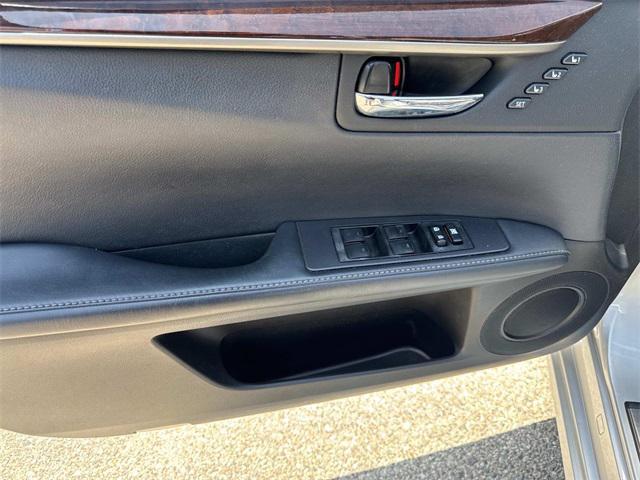 used 2014 Lexus ES 350 car, priced at $17,700