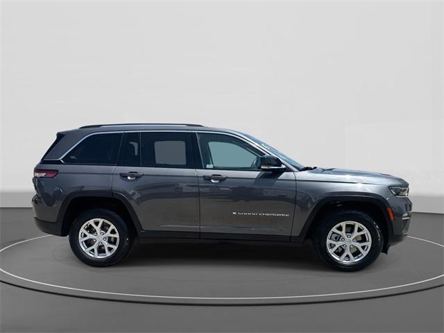 used 2023 Jeep Grand Cherokee car, priced at $21,400