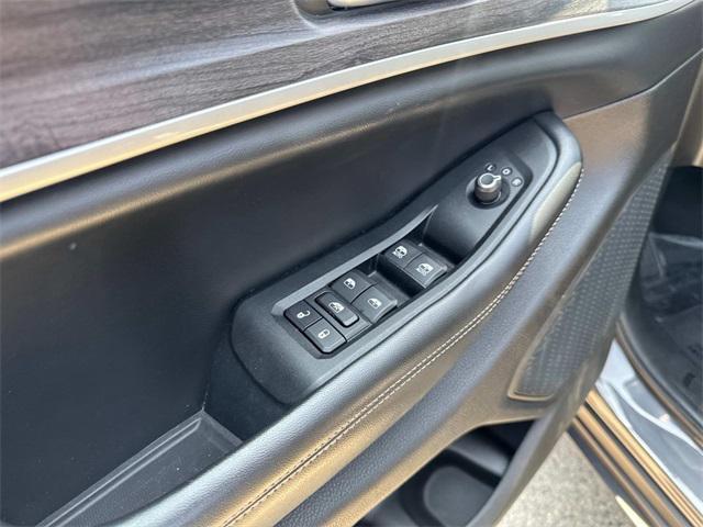 used 2023 Jeep Grand Cherokee car, priced at $23,800