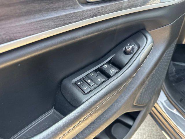 used 2023 Jeep Grand Cherokee car, priced at $24,300