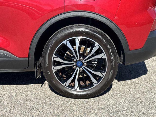 used 2022 Ford Escape car, priced at $18,100