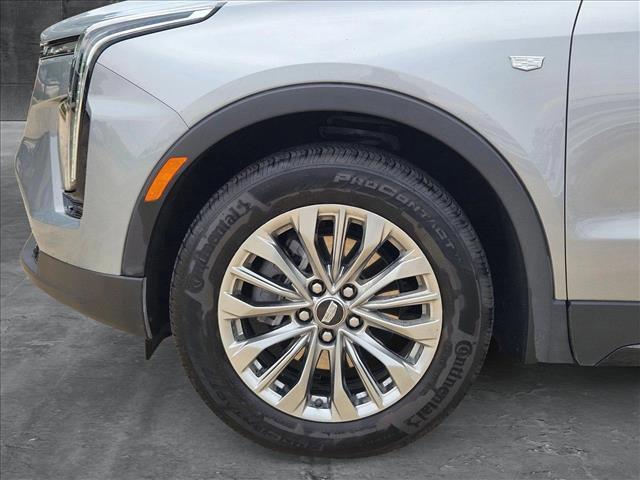 used 2025 Cadillac XT4 car, priced at $39,991