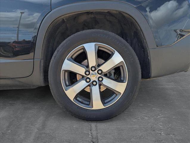 used 2021 Chevrolet Traverse car, priced at $28,609