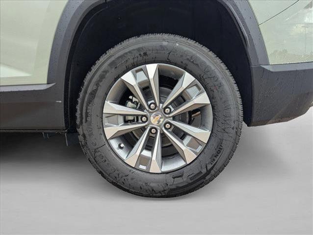 new 2026 Chevrolet Equinox car, priced at $30,495