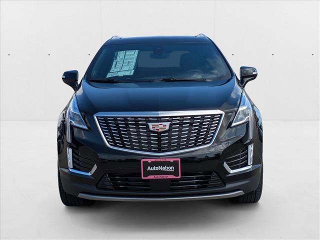 new 2025 Cadillac XT5 car, priced at $57,915